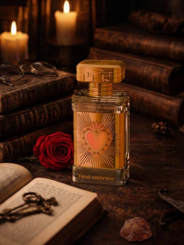 Paris Corner FATAL EMBRACE